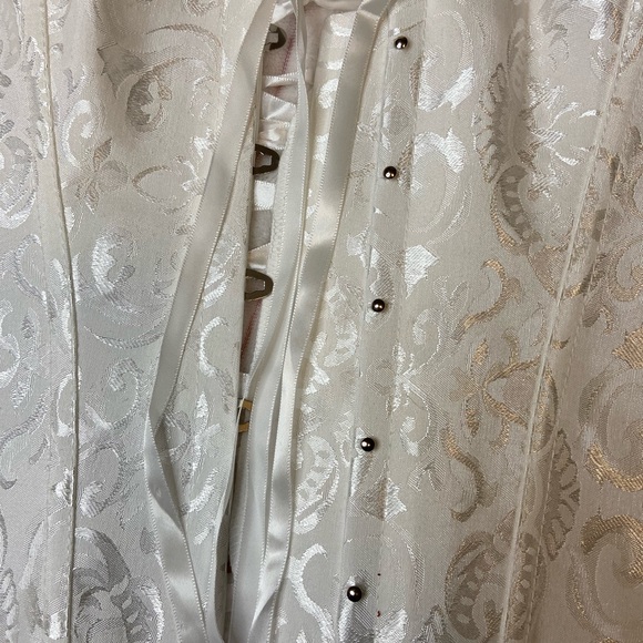 🤍Corset 🤍 - Picture 2 of 5